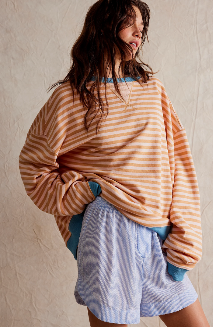 Moderní pohodlný oversize svetr