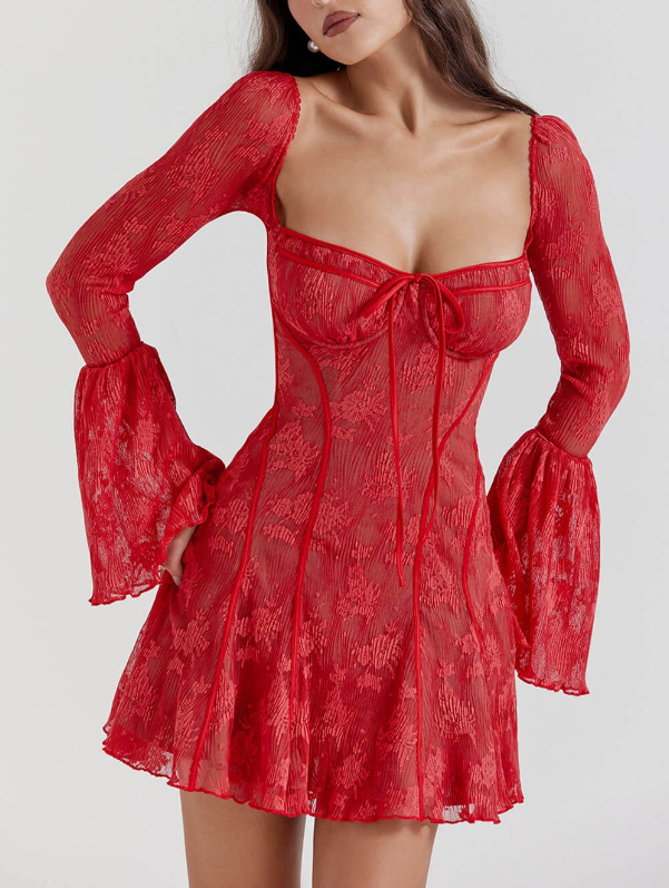 Špičkové minikleid s rozšířenými
