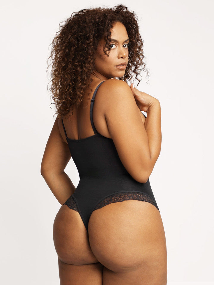 Luxusní krajkový bodysuit s